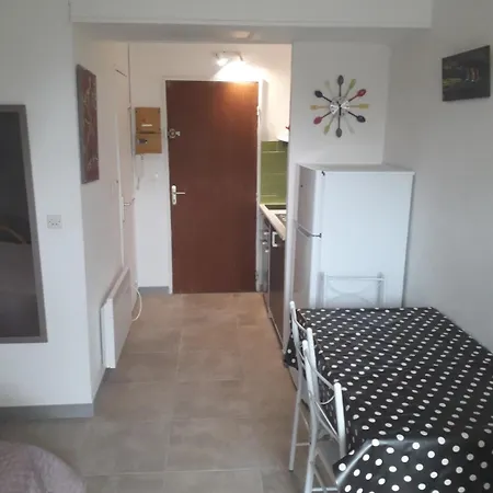 Vue Sur Parc Charles De Gaulle